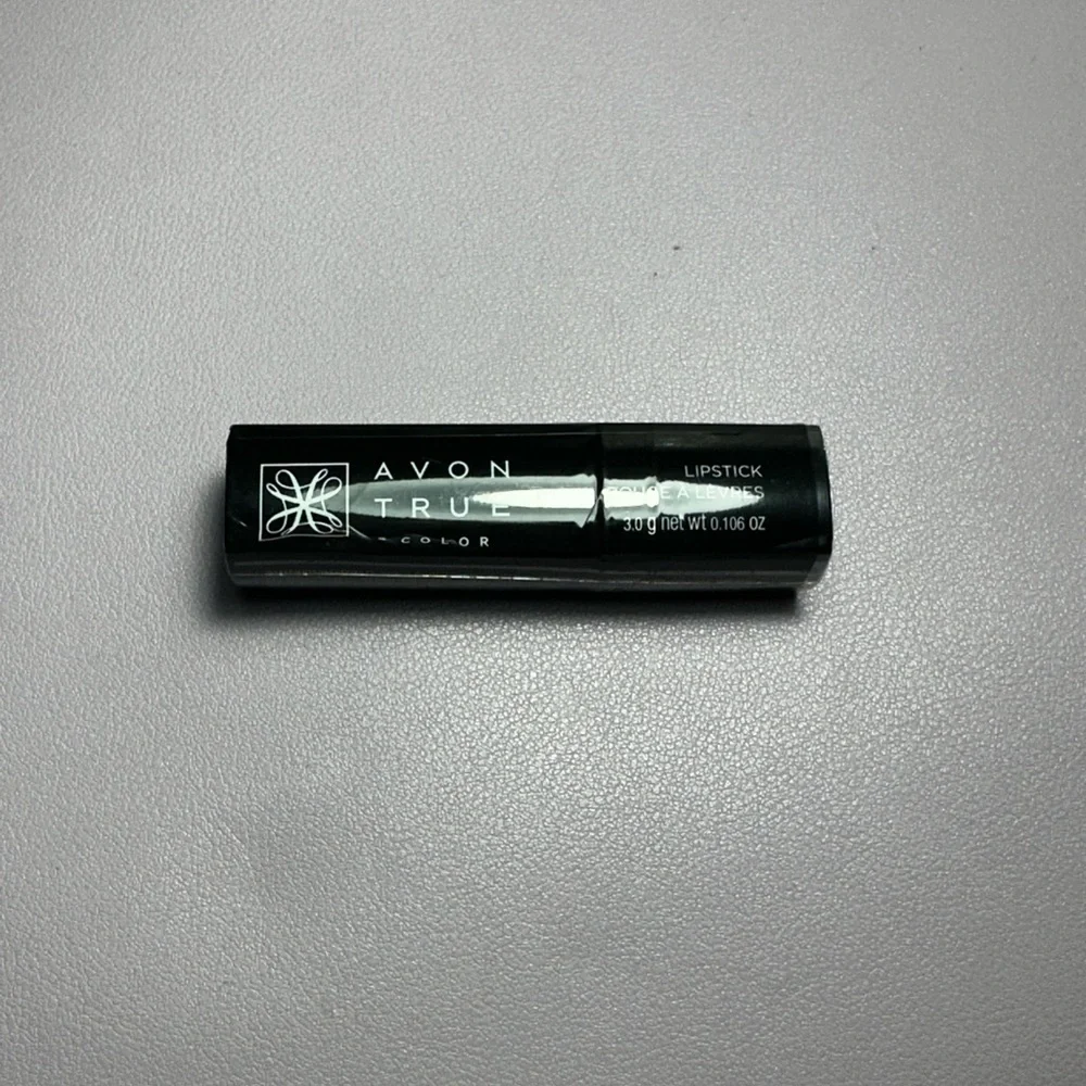 Avon True Color Lipstick - Picture 3 of 5